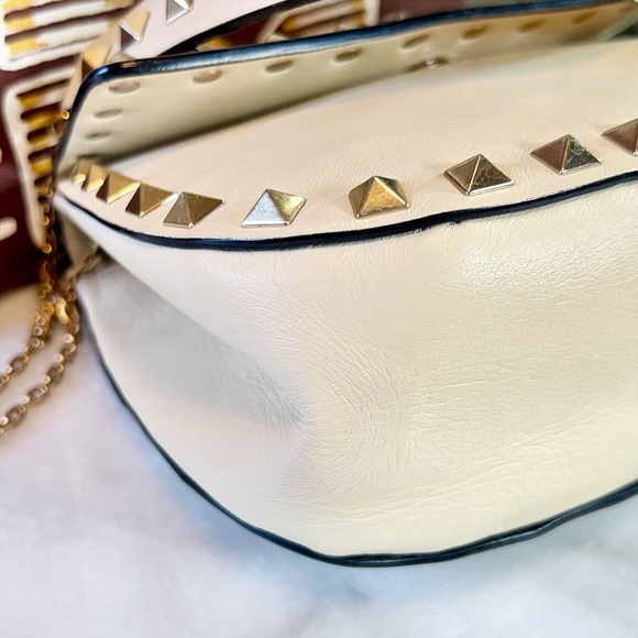Valentino Garavani Valentino Garavani Rockstud Mini Leather Saddle Crossbody Bag - Picture 5 of 12